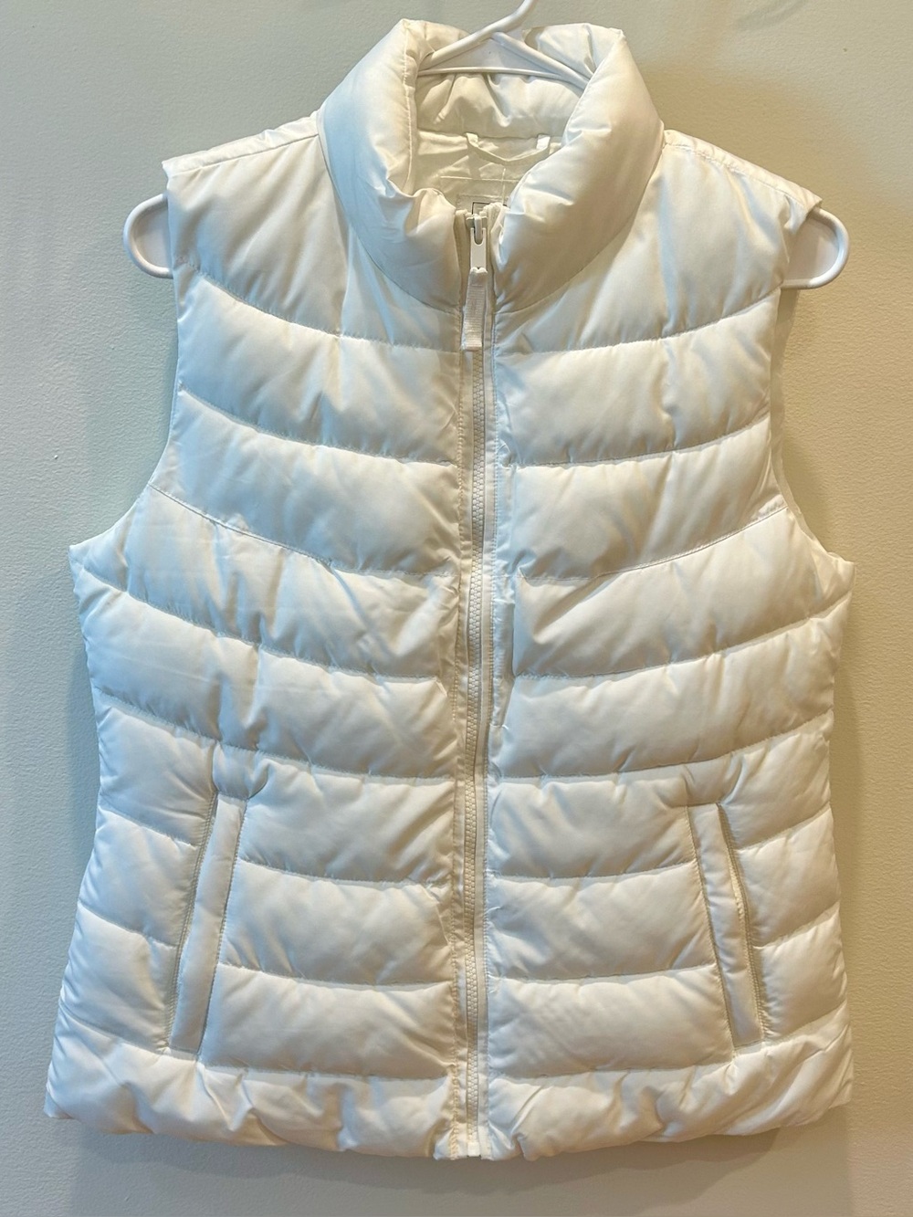 GAP ColdControl Lightweight Puffer Vest White Size S NWT